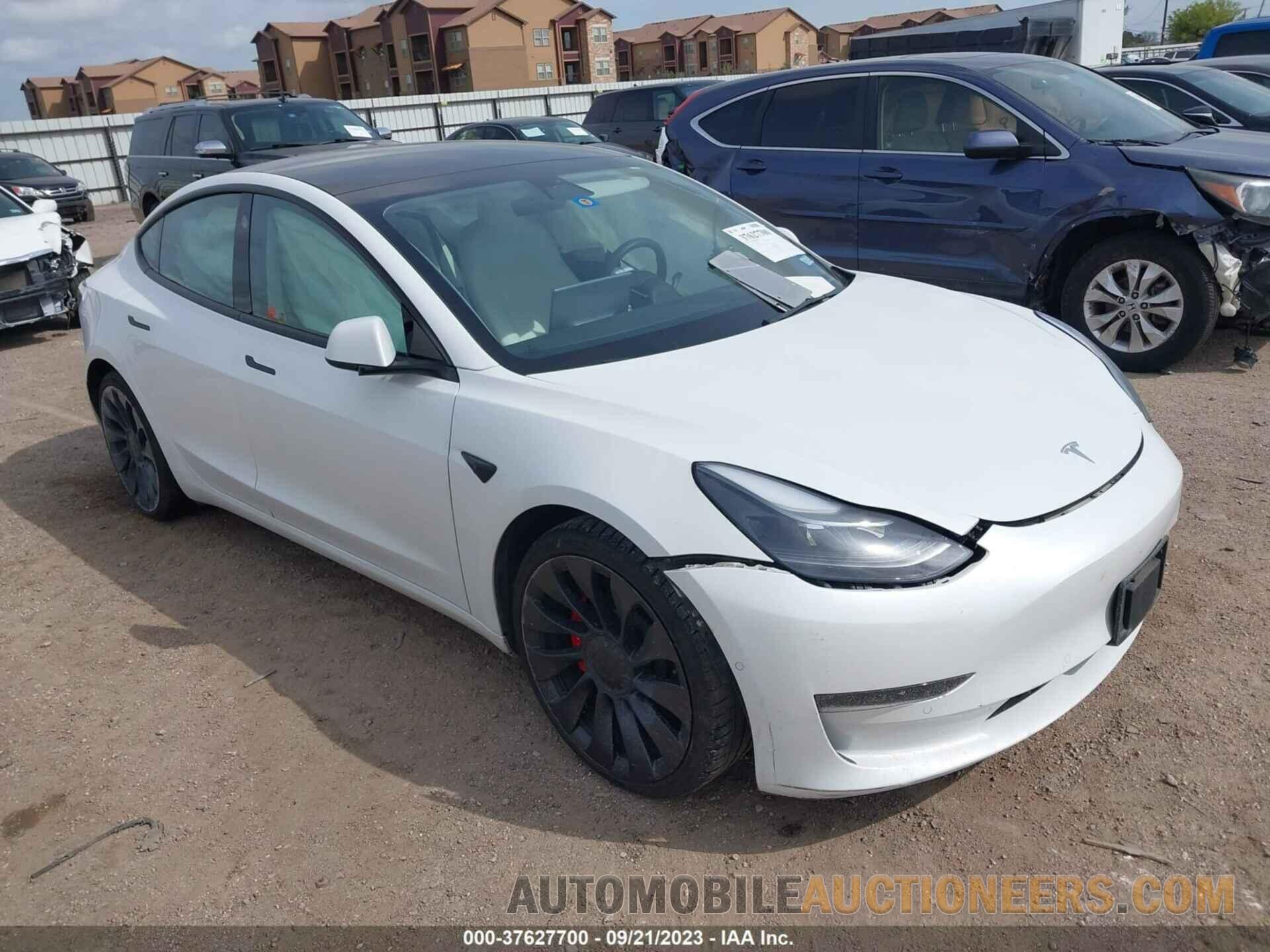 5YJ3E1EC6NF103617 TESLA MODEL 3 2022