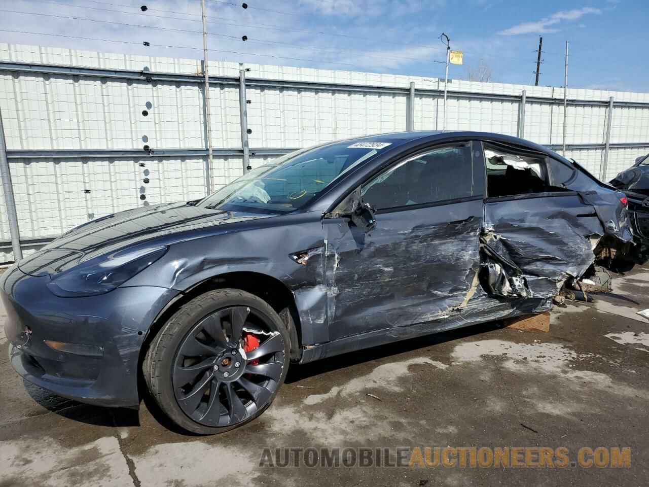 5YJ3E1EC8MF045010 TESLA MODEL 3 2021