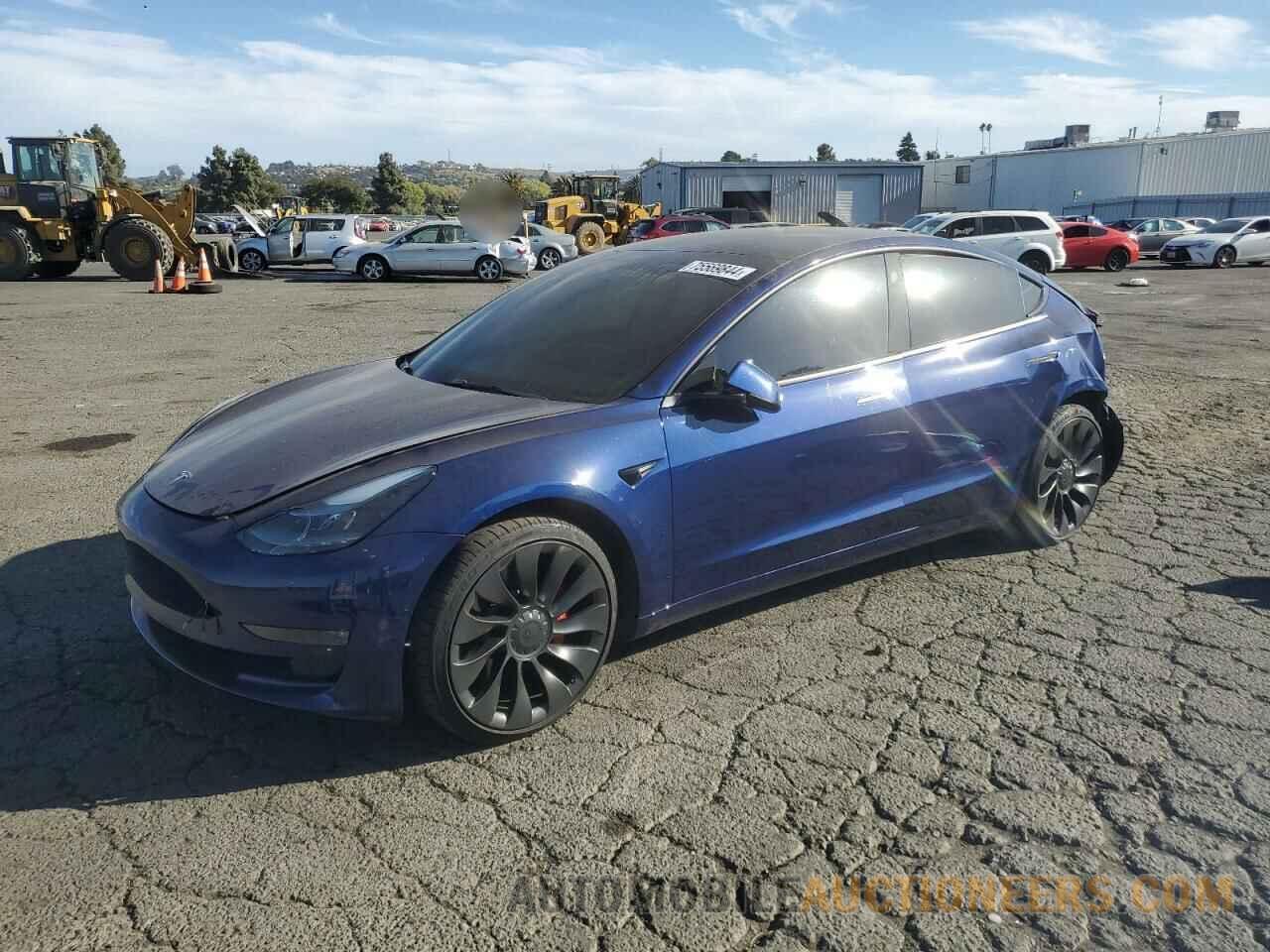 5YJ3E1EC8NF133685 TESLA MODEL 3 2022