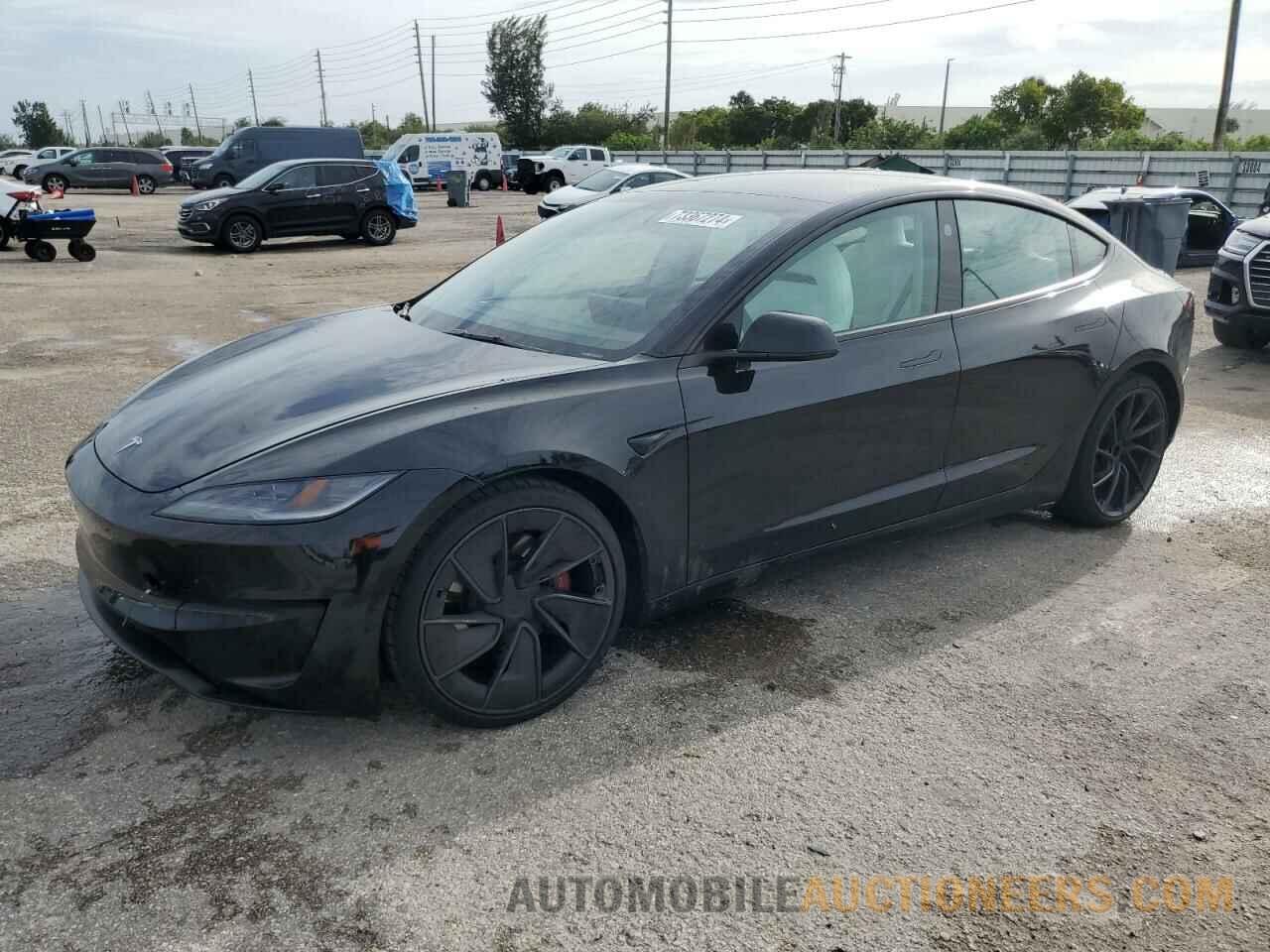 5YJ3E1ET1RF783075 TESLA MODEL 3 2024