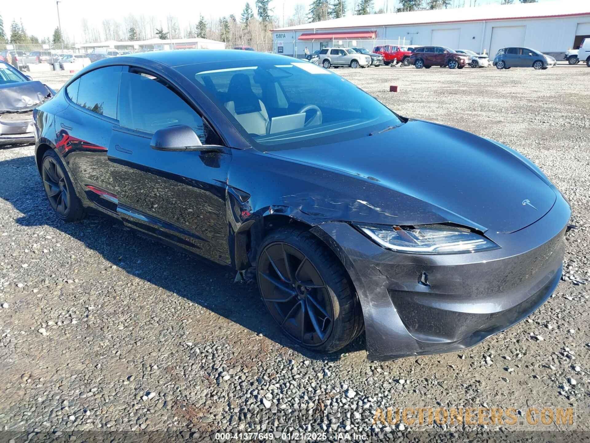 5YJ3E1ET3RF845978 TESLA MODEL 3 2024