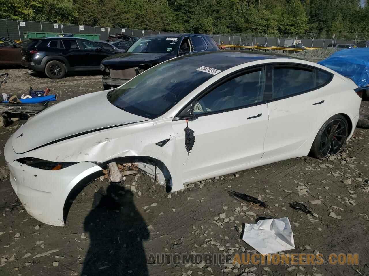 5YJ3E1ET4RF827439 TESLA MODEL 3 2024