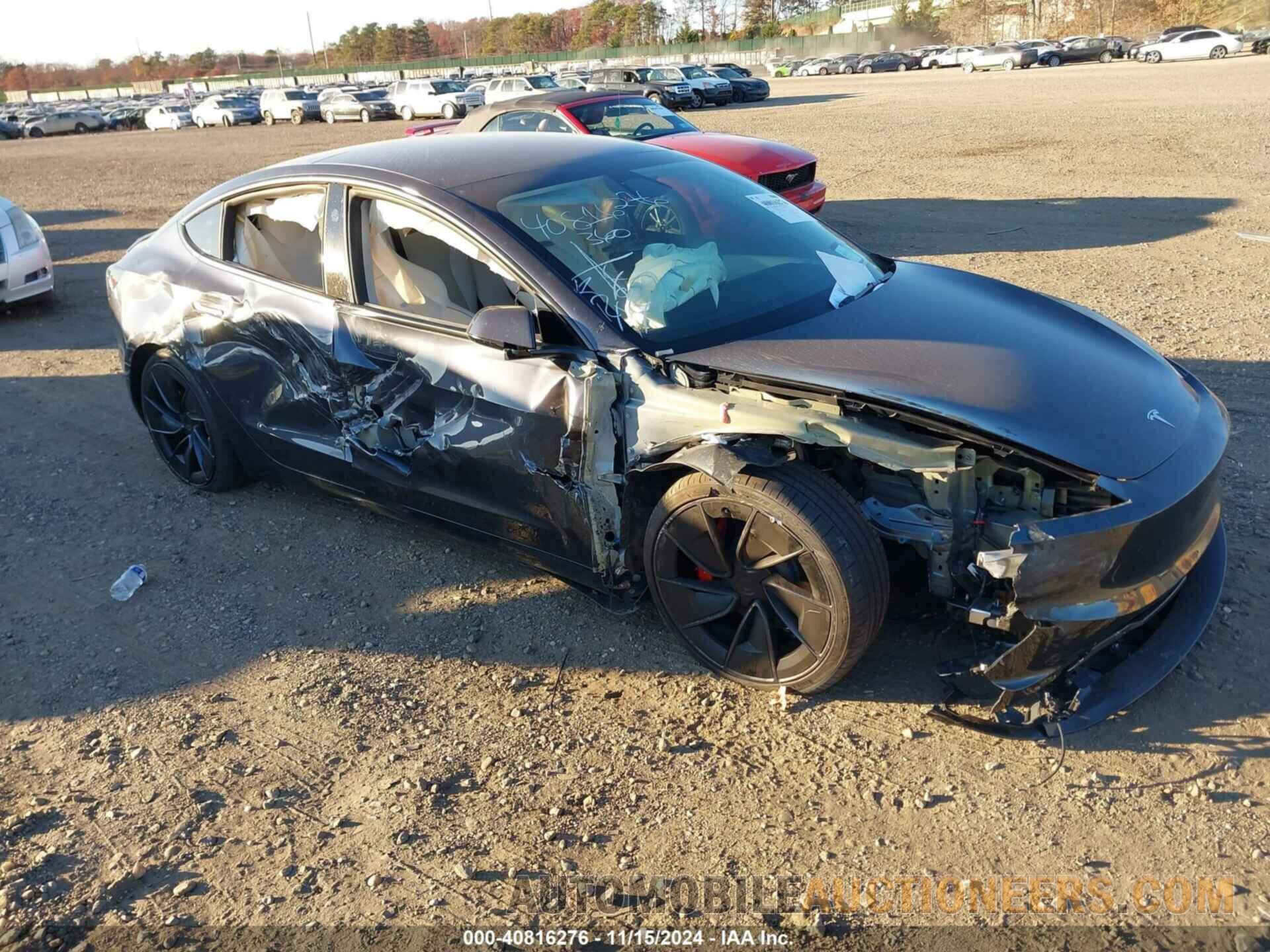 5YJ3E1ET4RF868928 TESLA MODEL 3 2024