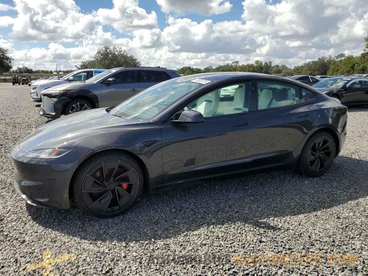 5YJ3E1ET6RF783086 TESLA MODEL 3 2024