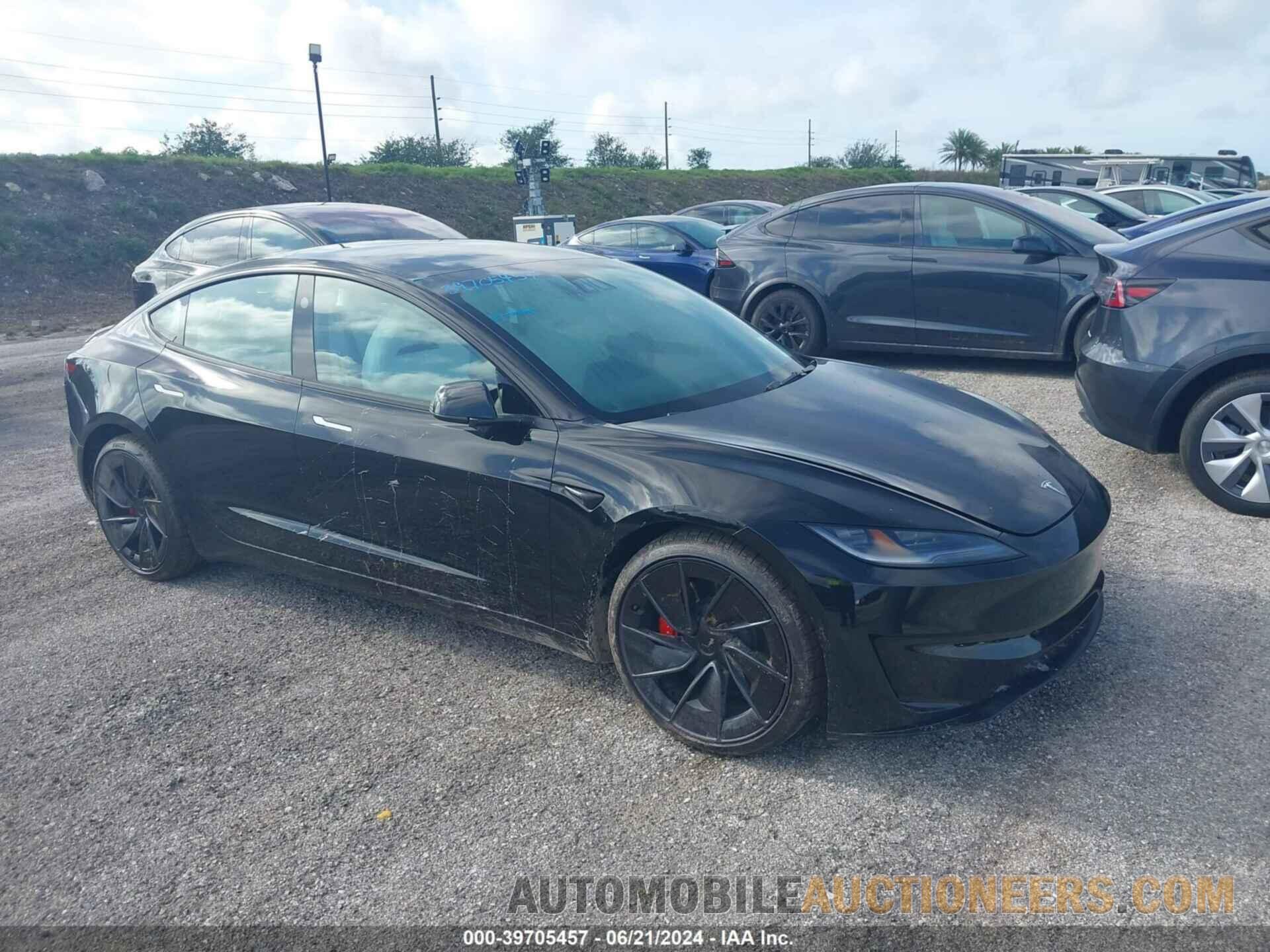 5YJ3E1ET8RF771196 TESLA MODEL 3 2024