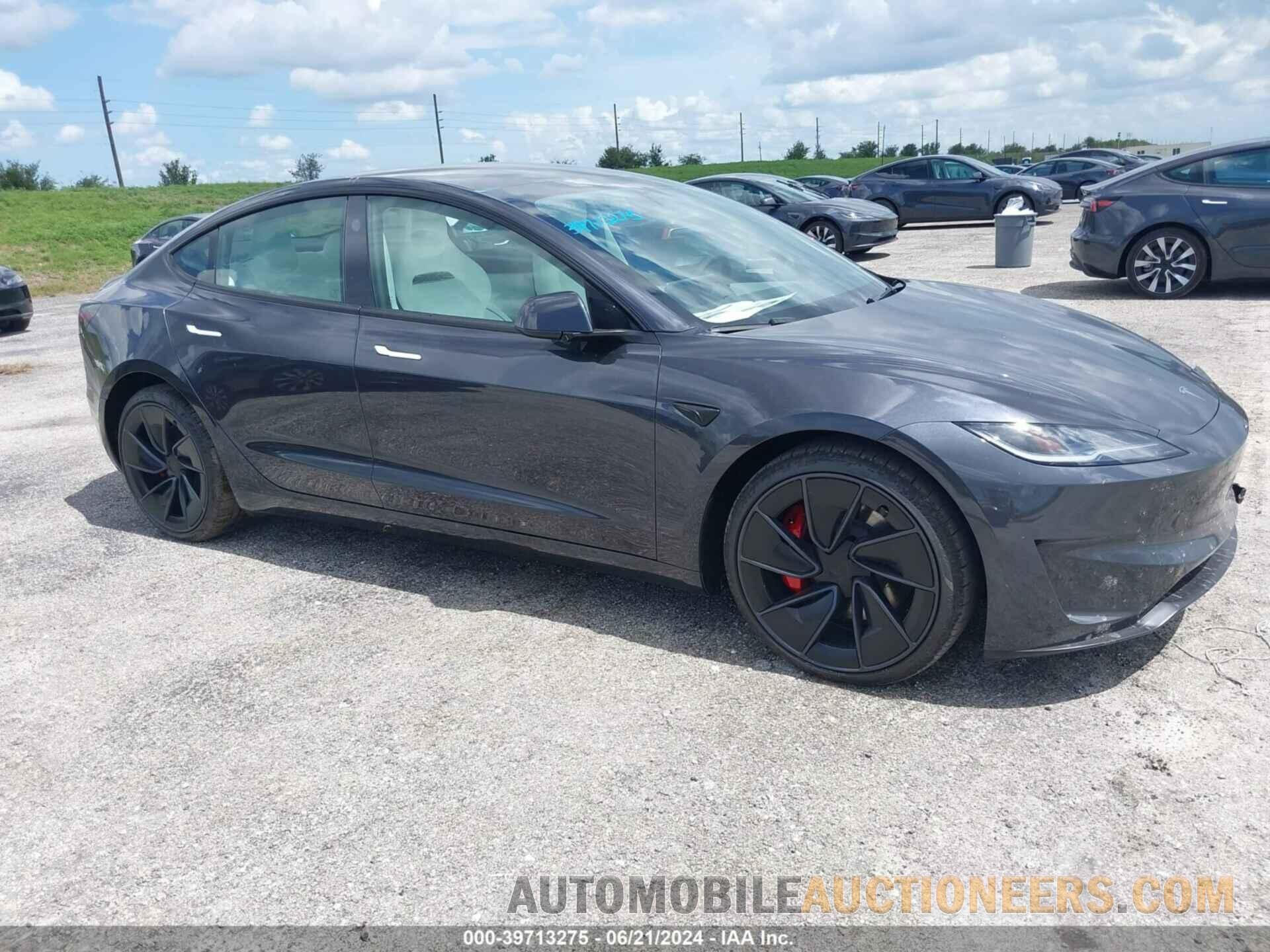 5YJ3E1ET9RF785821 TESLA MODEL 3 2024