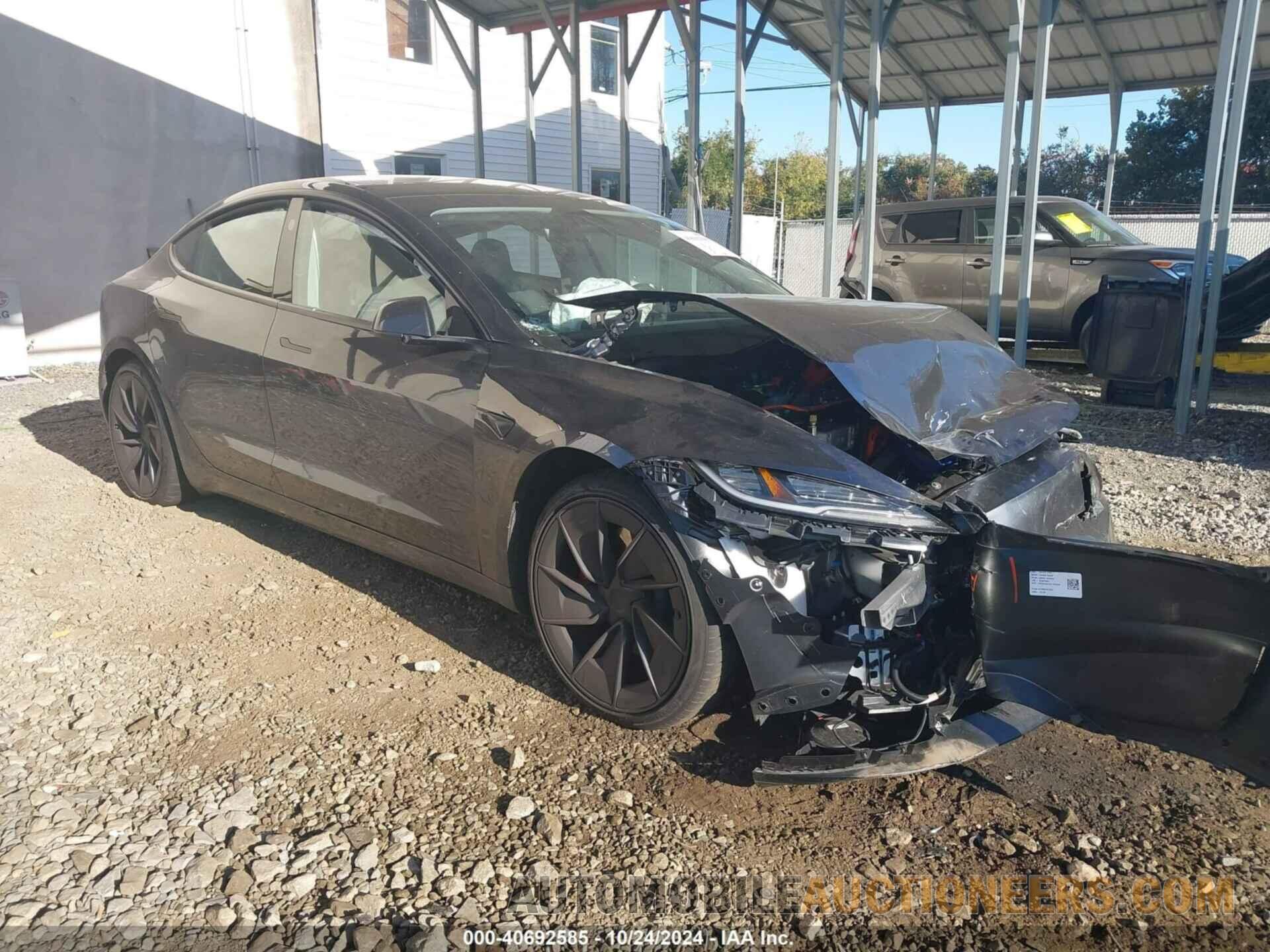 5YJ3E1ET9RF857343 TESLA MODEL 3 2024