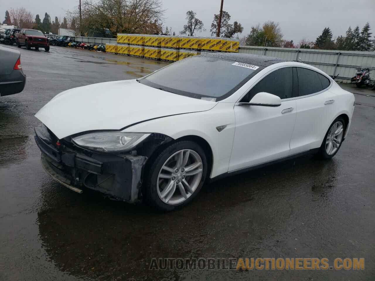 5YJSA1CN0DFP04497 TESLA MODEL S 2013