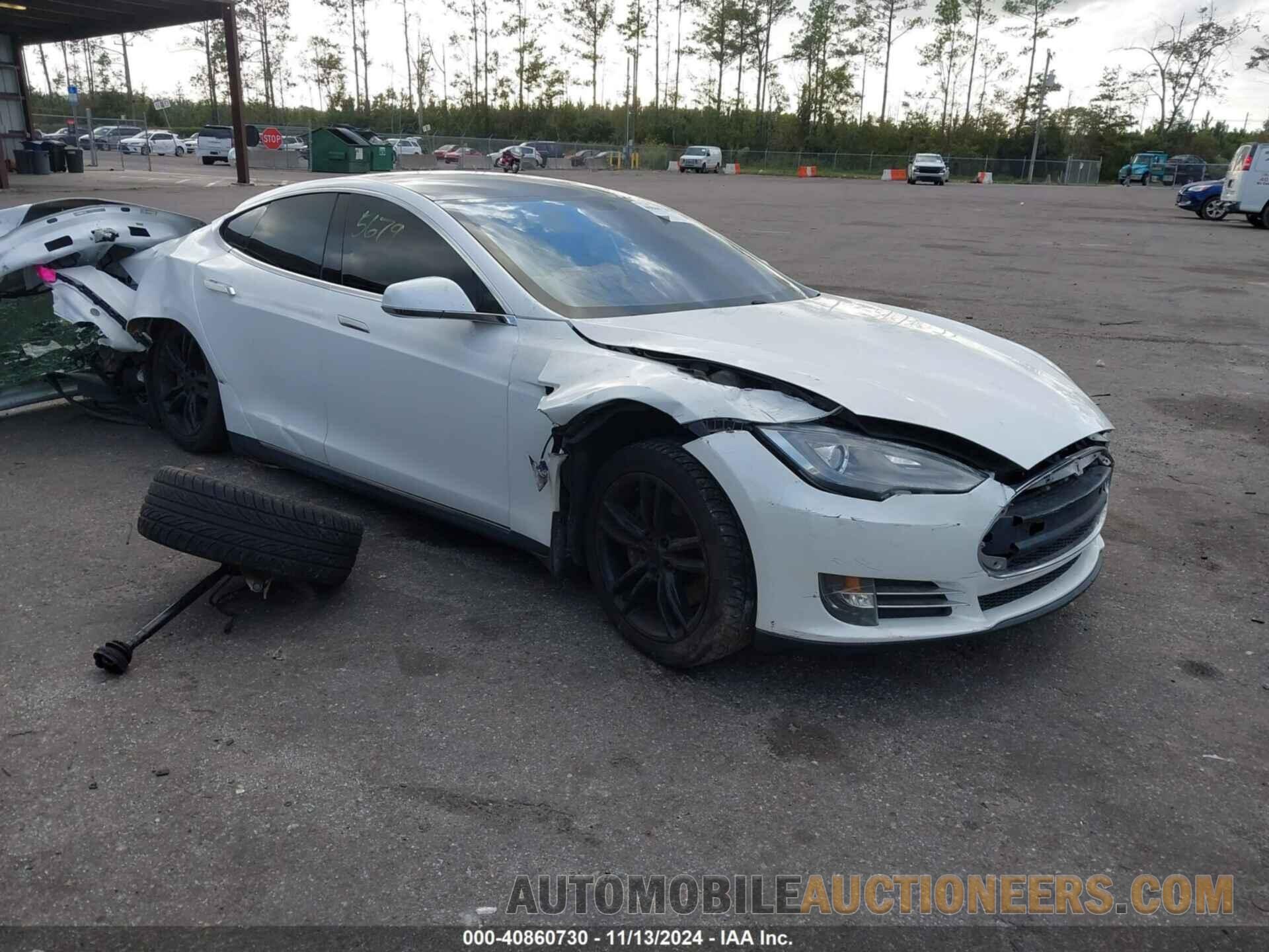 5YJSA1CN6DFP15679 TESLA MODEL S 2013