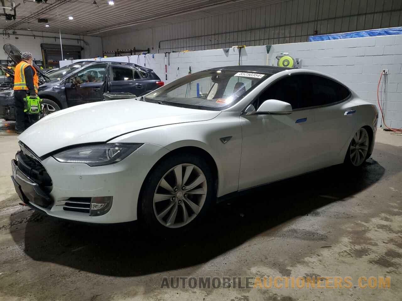 5YJSA1CN6DFP22972 TESLA MODEL S 2013