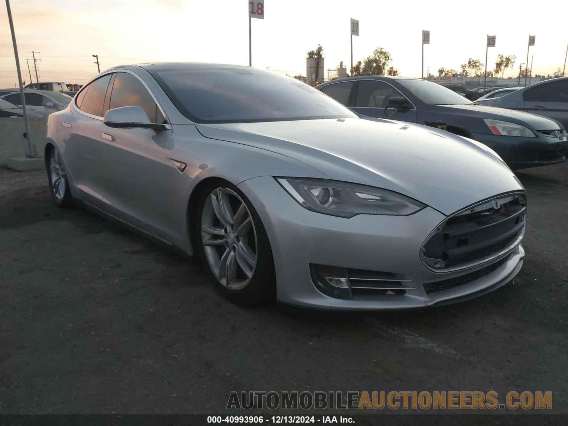 5YJSA1CP9DFP08016 TESLA MODEL S 2013