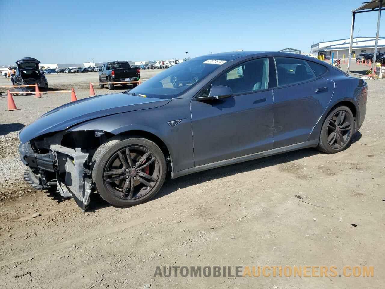 5YJSA1E11GF128028 TESLA MODEL S 2016