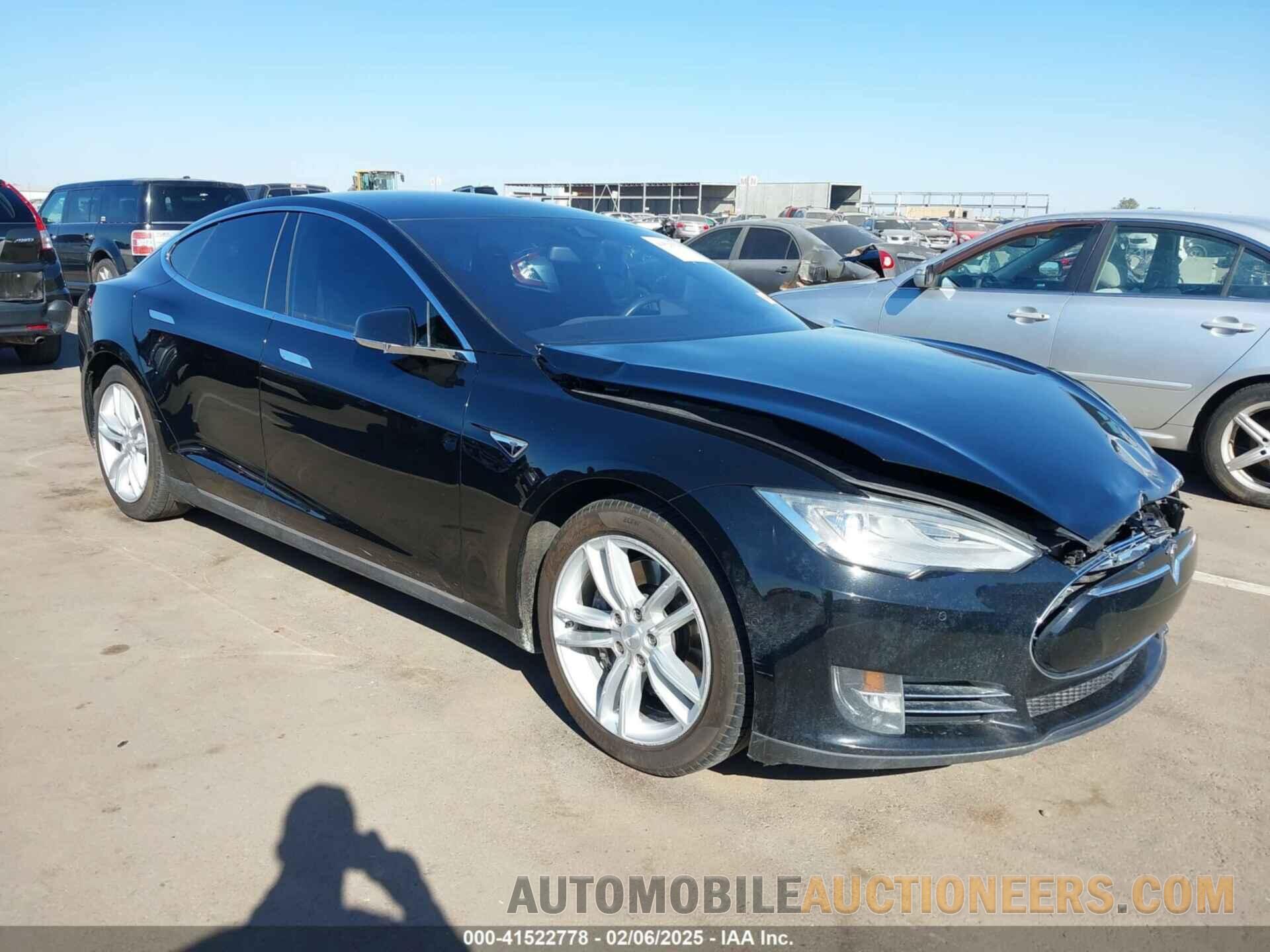 5YJSA1E12FF111883 TESLA MODEL S 2015