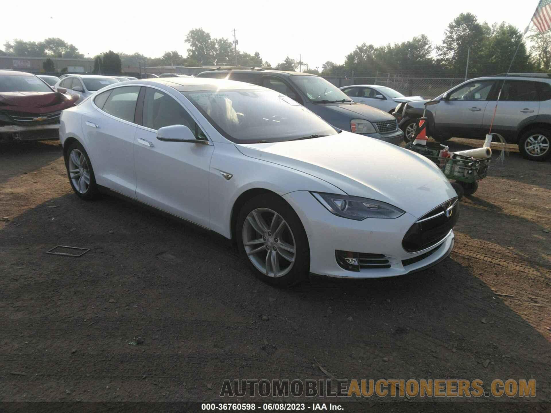 5YJSA1E13FF101122 TESLA MODEL S 2015