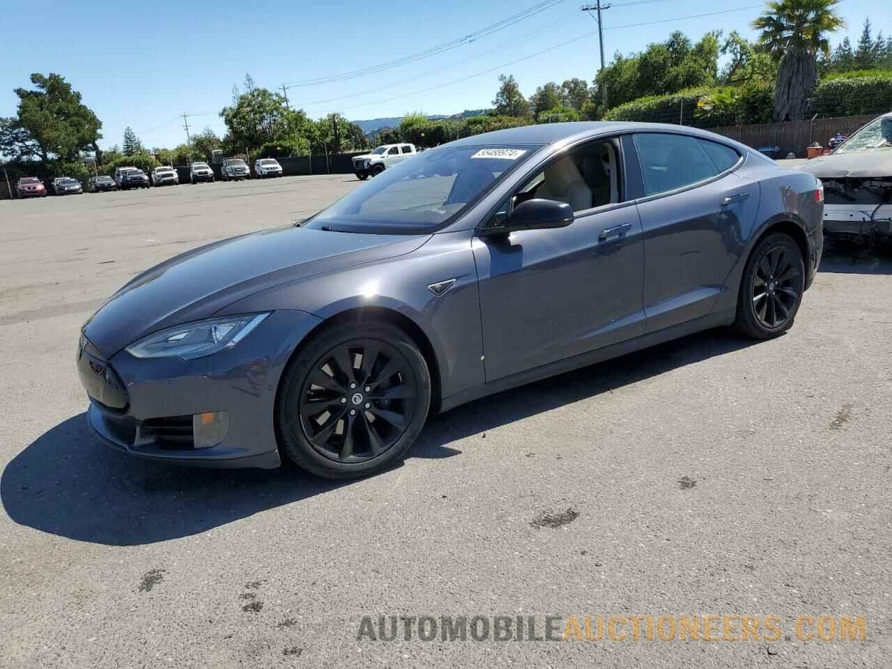 5YJSA1E13GF128323 TESLA MODEL S 2016