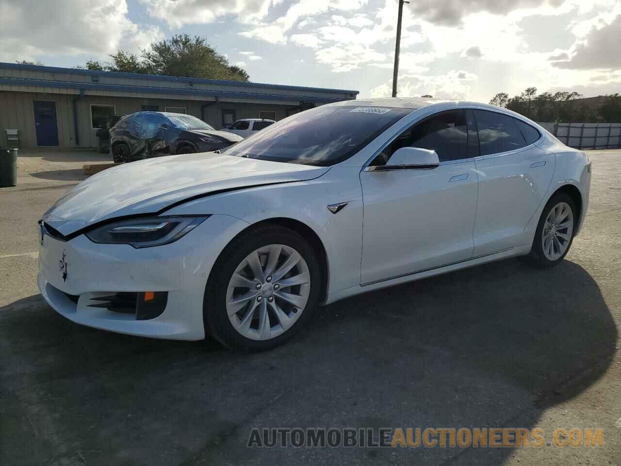 5YJSA1E13GF170197 TESLA MODEL S 2016