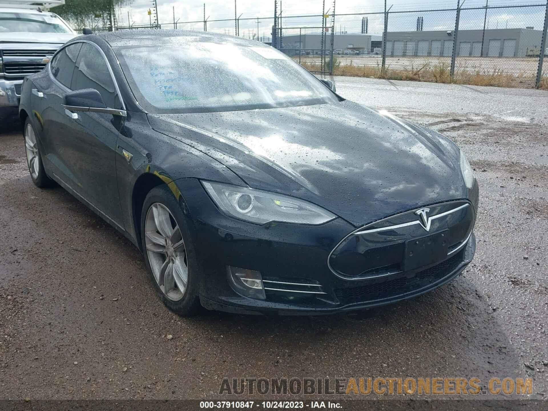 5YJSA1E14FF112307 TESLA MODEL S 2015