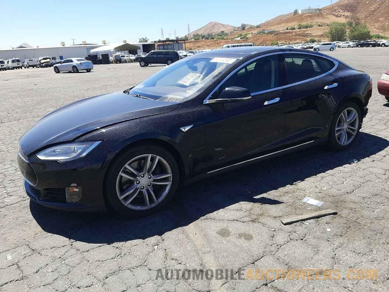 5YJSA1E14GF124085 TESLA MODEL S 2016