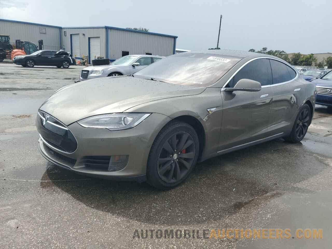 5YJSA1E15FF114275 TESLA MODEL S 2015