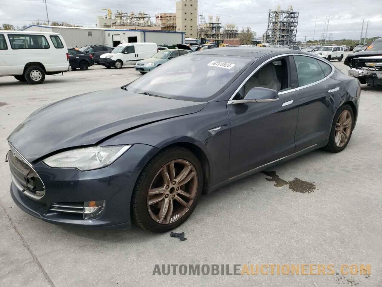 5YJSA1E15FF115829 TESLA MODEL S 2015