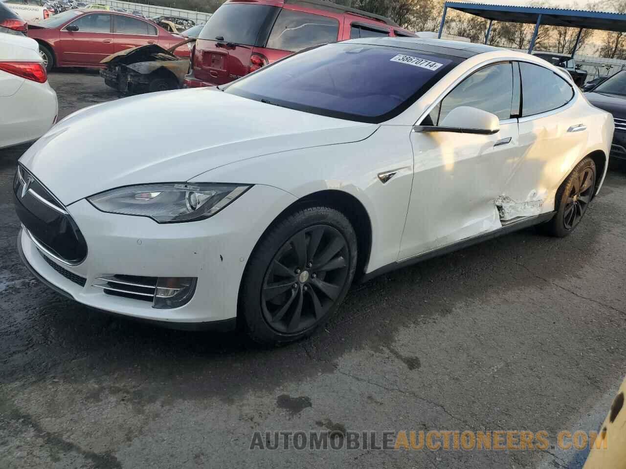 5YJSA1E15FF120285 TESLA MODEL S 2015