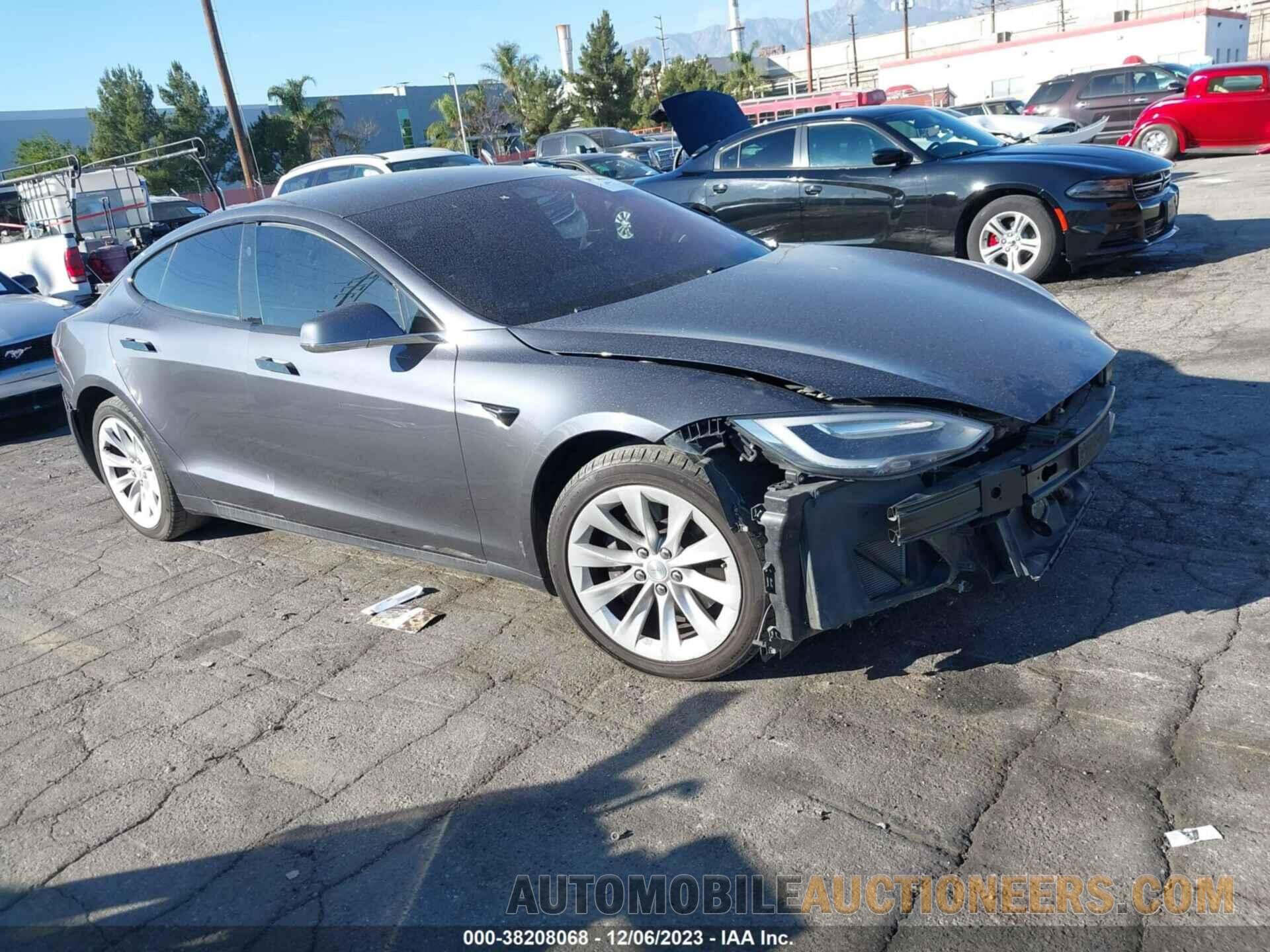 5YJSA1E15HF197001 TESLA MODEL S 2017