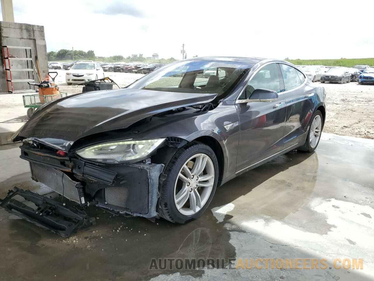 5YJSA1E16FF103396 TESLA MODEL S 2015