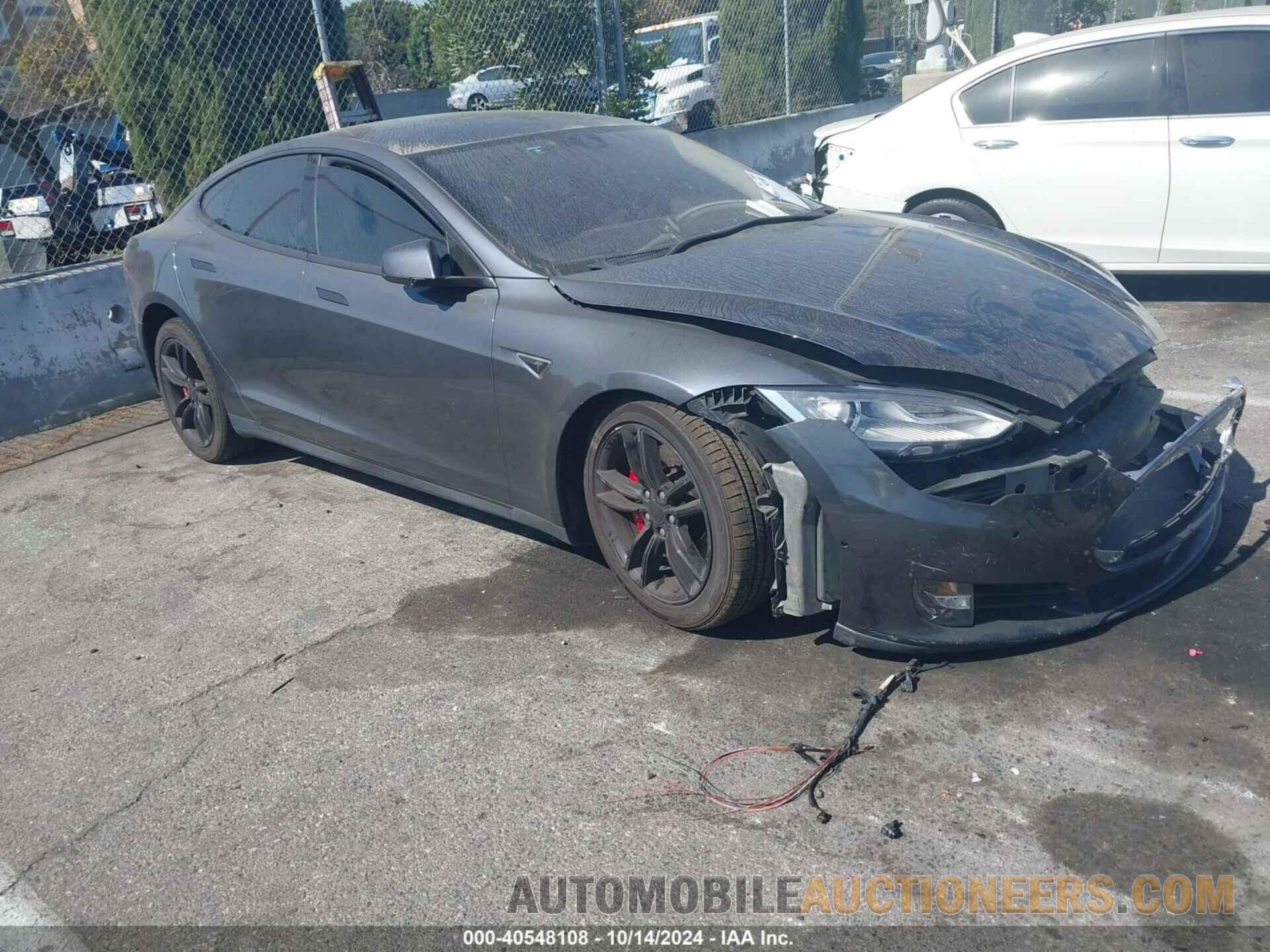 5YJSA1E16FF118187 TESLA MODEL S 2015