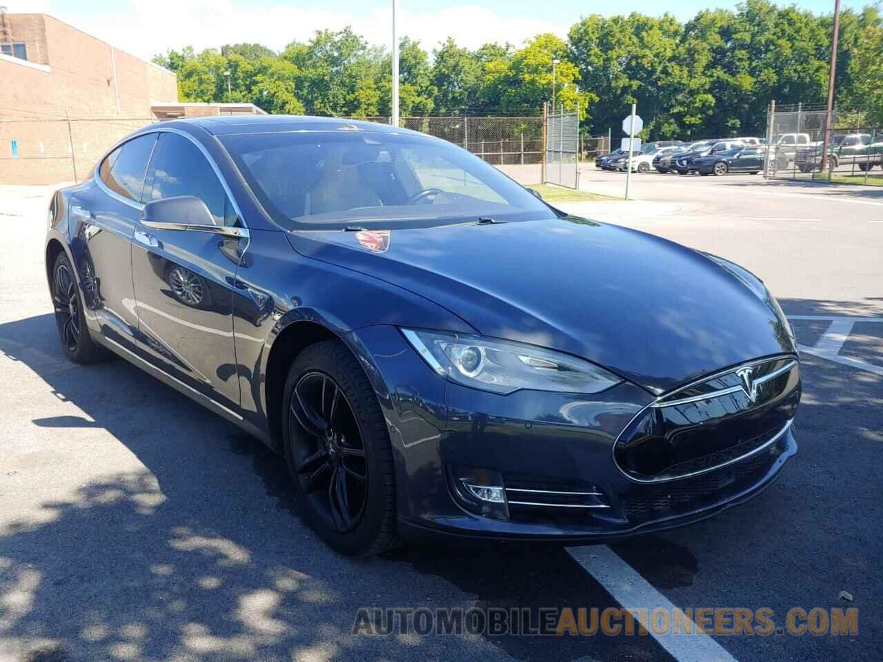 5YJSA1E16GF123312 TESLA MODEL S 2016