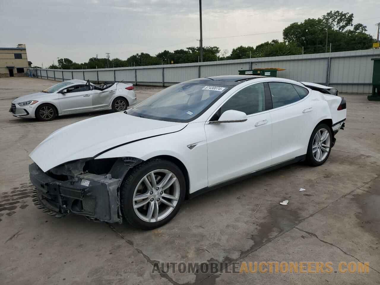 5YJSA1E16GF125898 TESLA MODEL S 2016