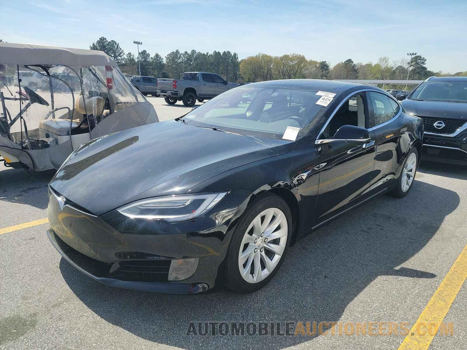 5YJSA1E17HF180510 Tesla Model S 2017