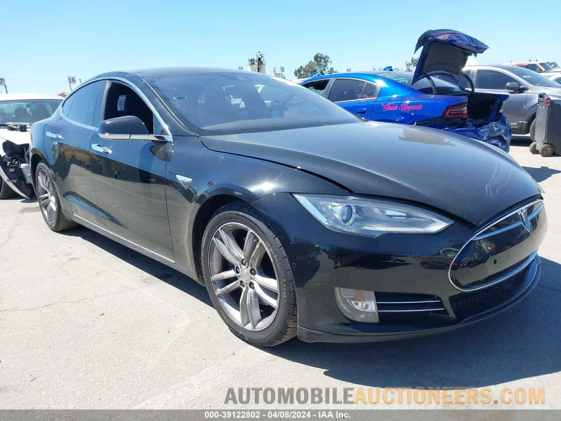 5YJSA1E18GF131556 TESLA MODEL S 2016