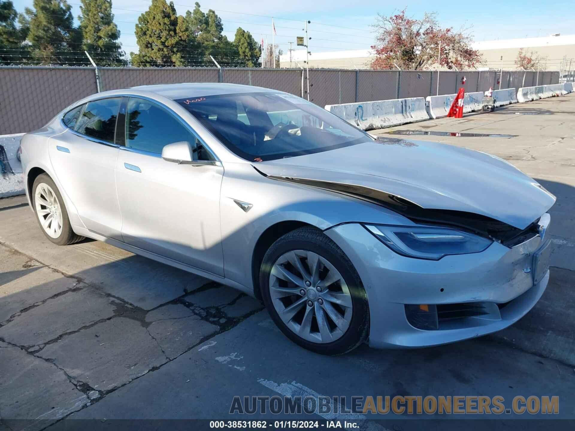 5YJSA1E18HF185666 TESLA MODEL S 2017