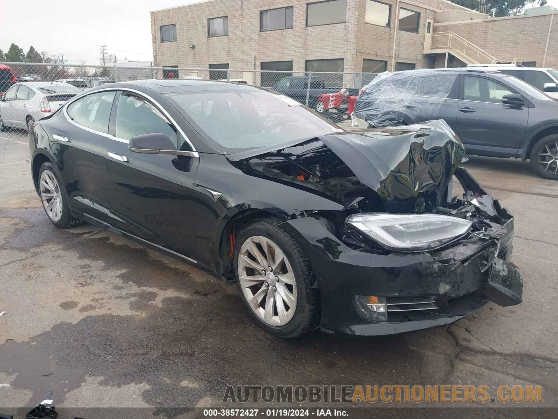 5YJSA1E18HF200828 TESLA MODEL S 2017