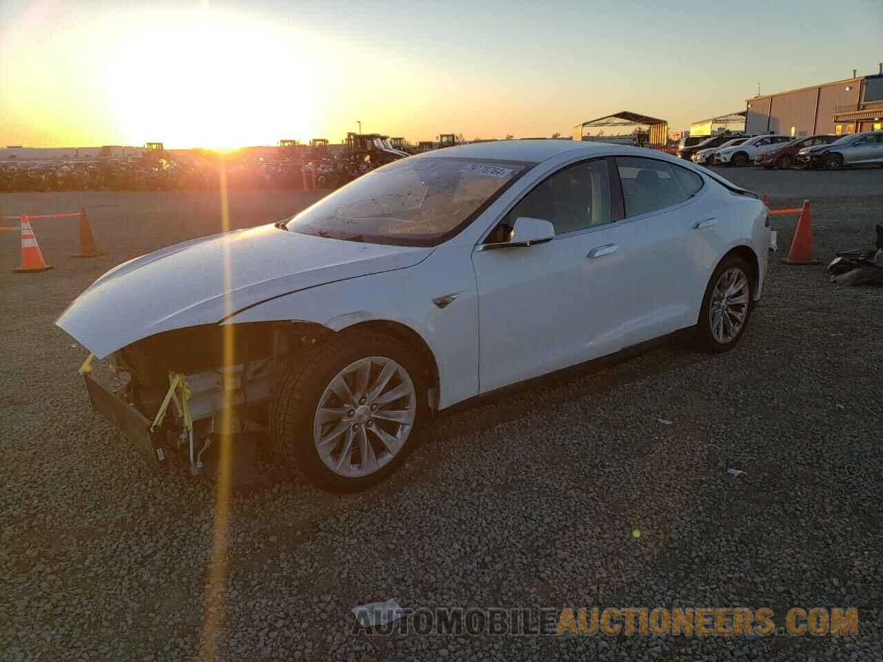 5YJSA1E19GF133137 TESLA MODEL S 2016