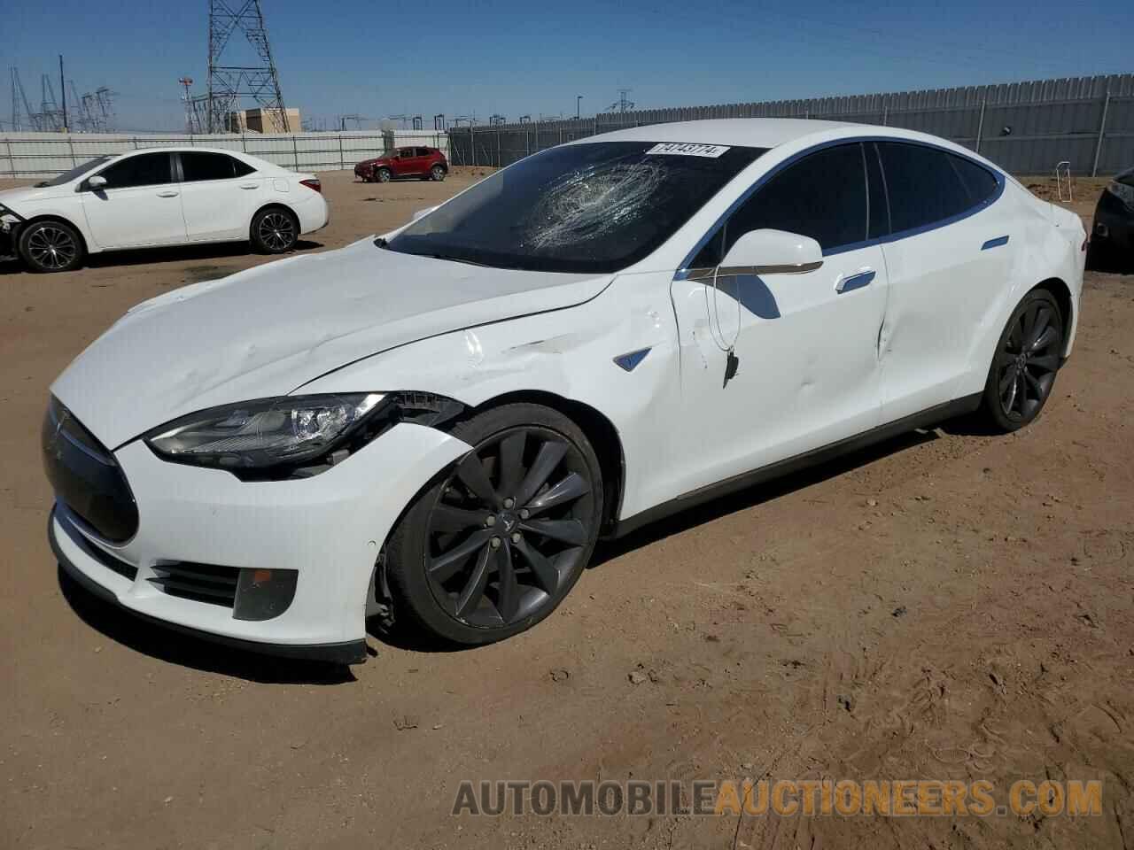 5YJSA1E1XFF105667 TESLA MODEL S 2015