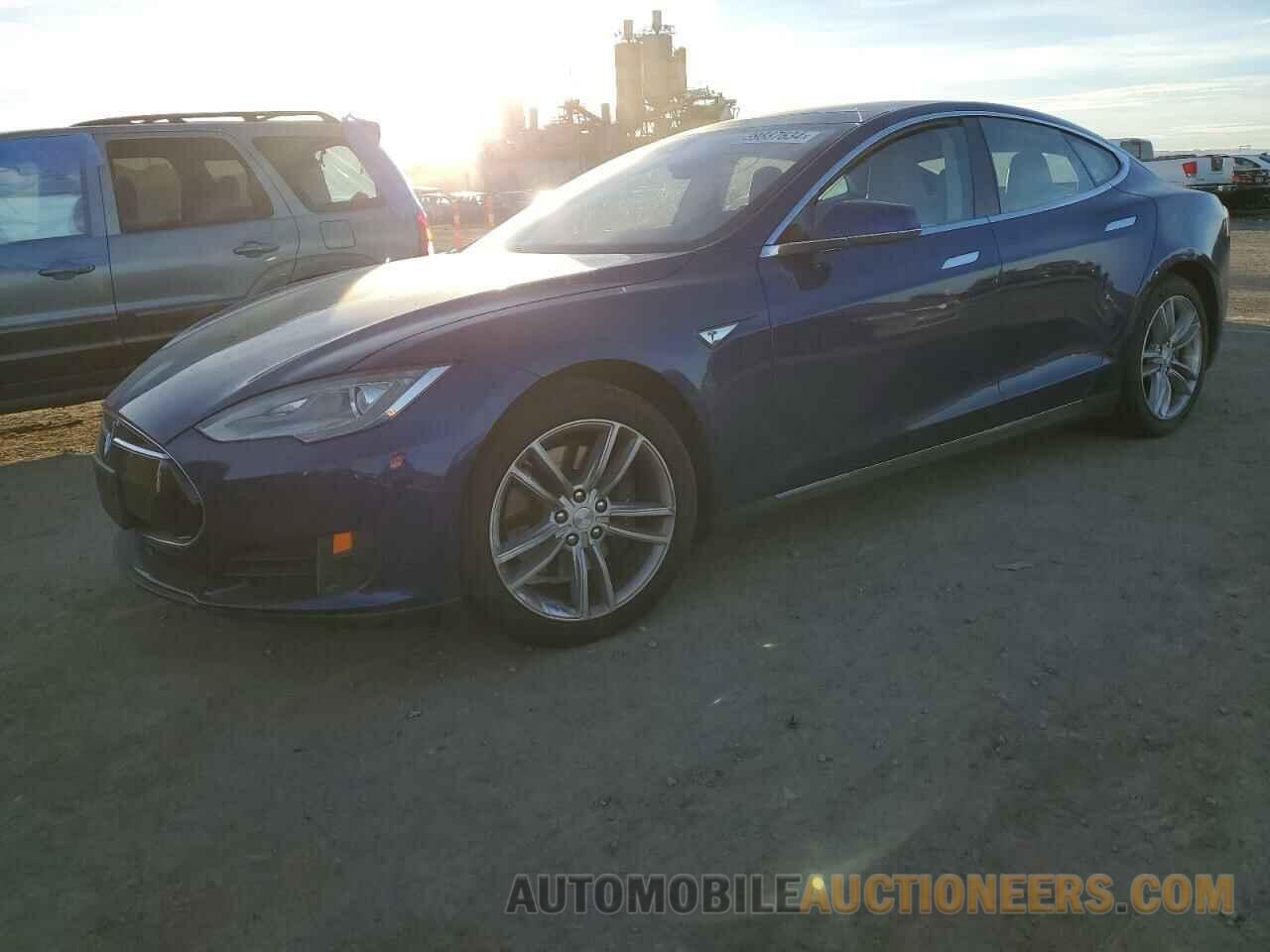 5YJSA1E1XFF112876 TESLA MODEL S 2015