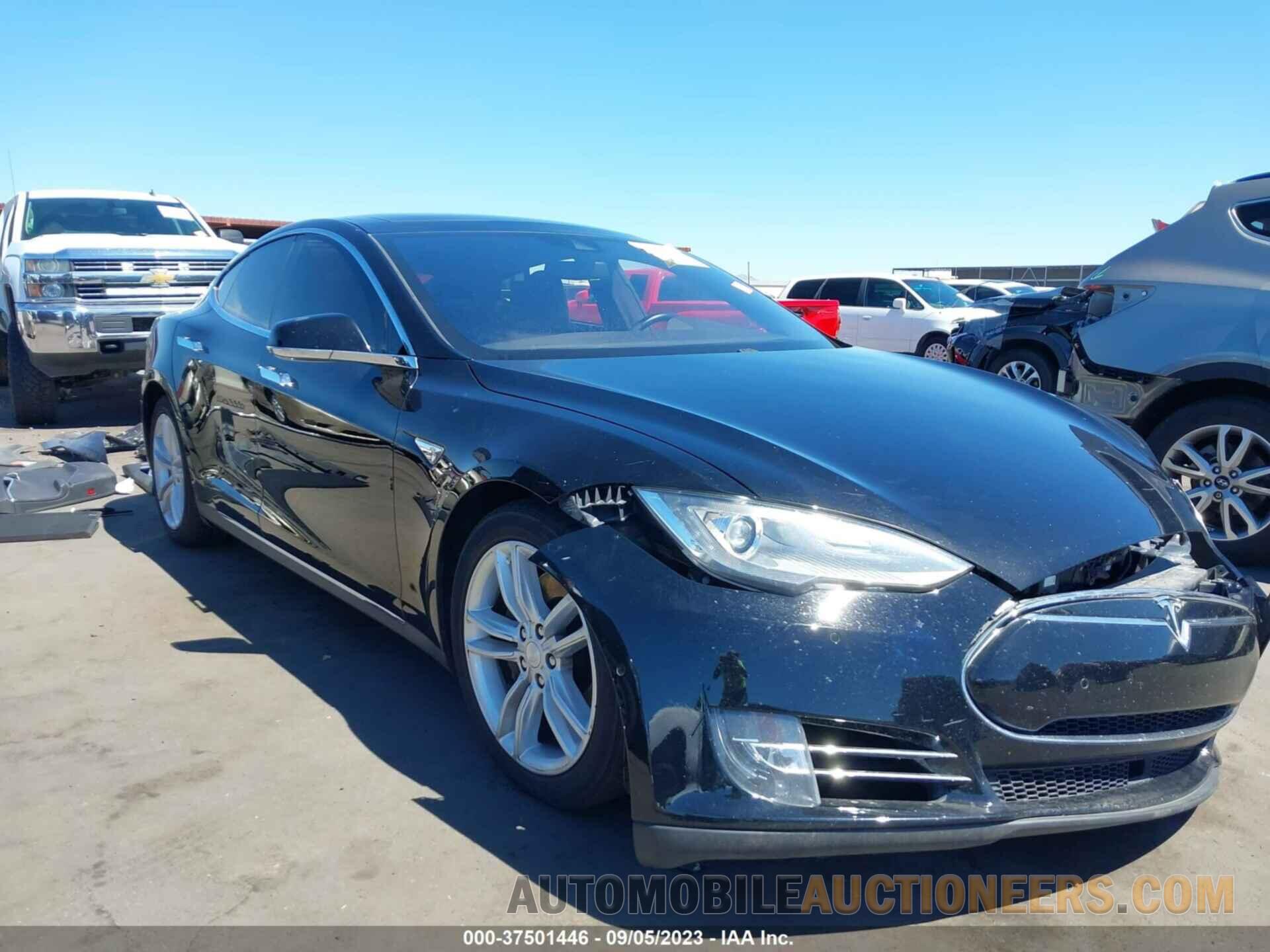 5YJSA1E20FF109817 TESLA MODEL S 2015