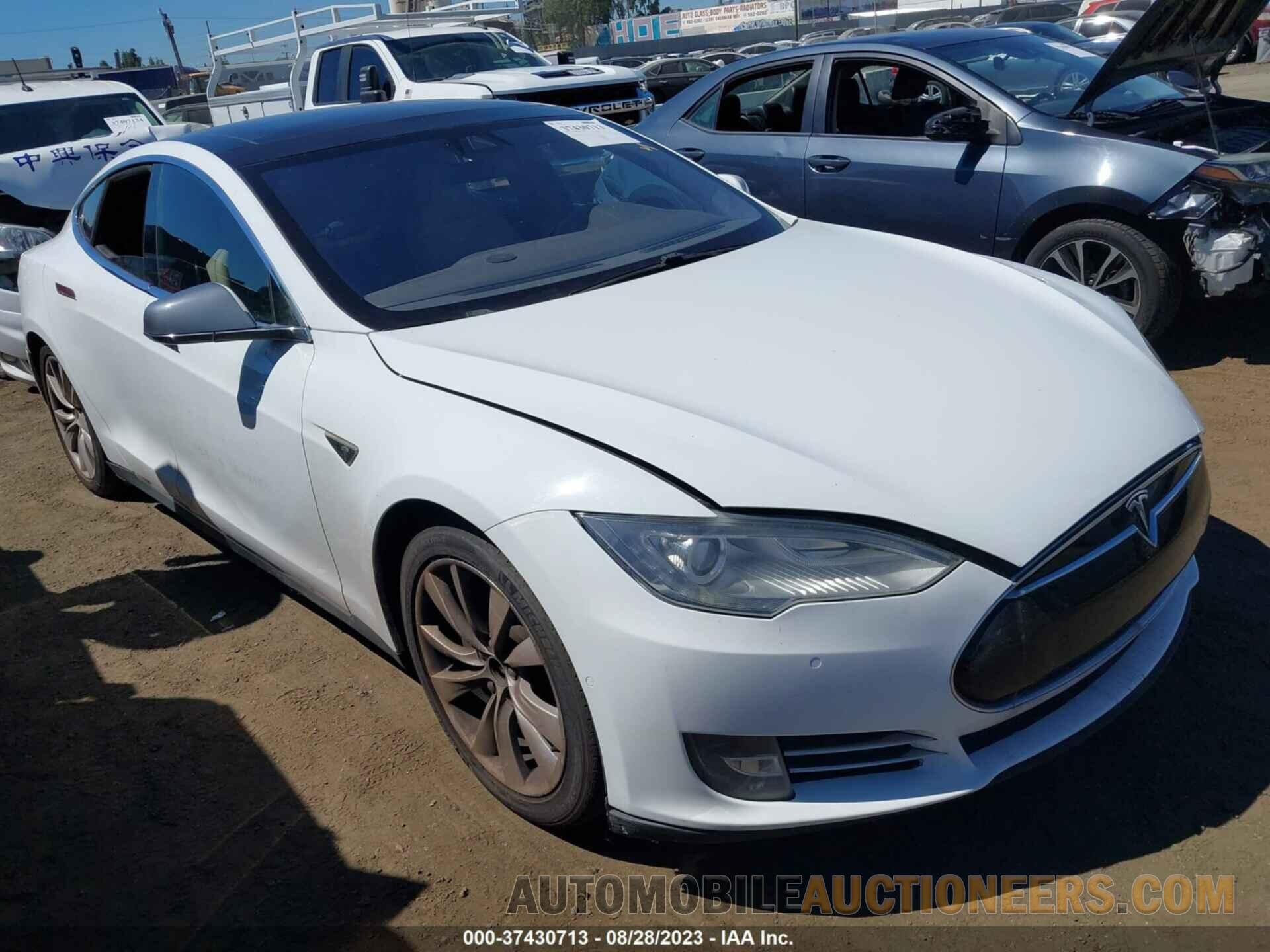 5YJSA1E20GF122262 TESLA MODEL S 2016