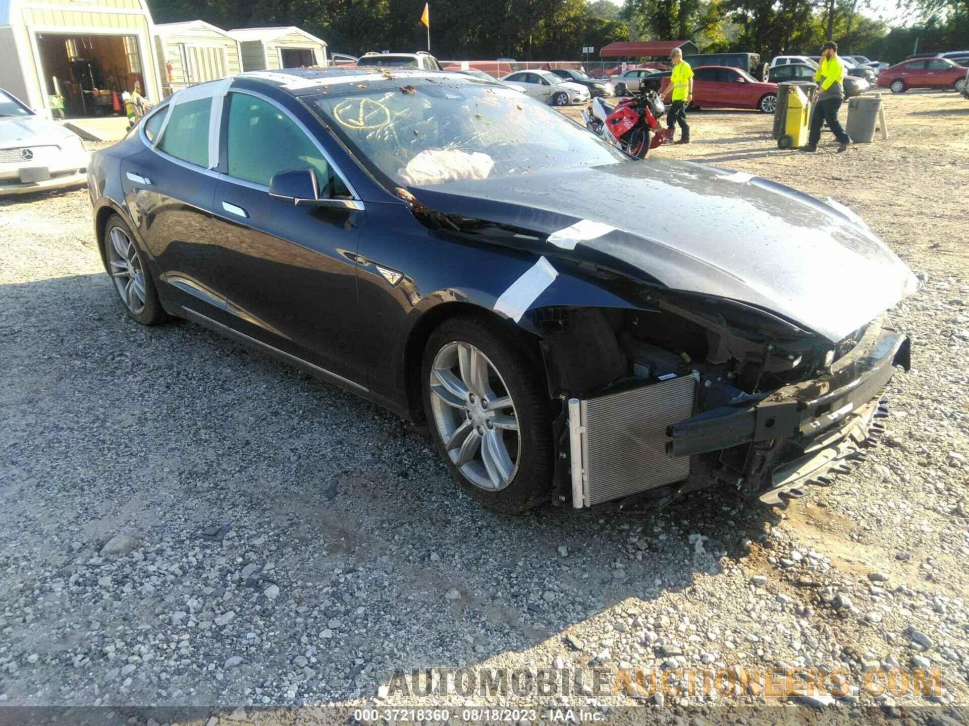 5YJSA1E20GF131687 TESLA MODEL S 2016