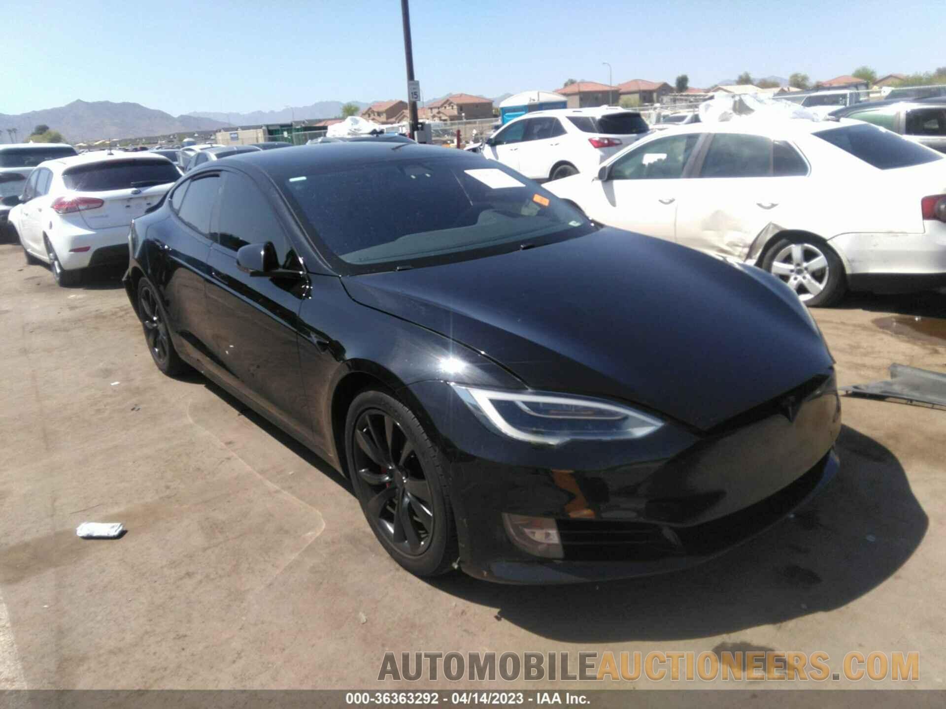 5YJSA1E20HF185797 TESLA MODEL S 2017