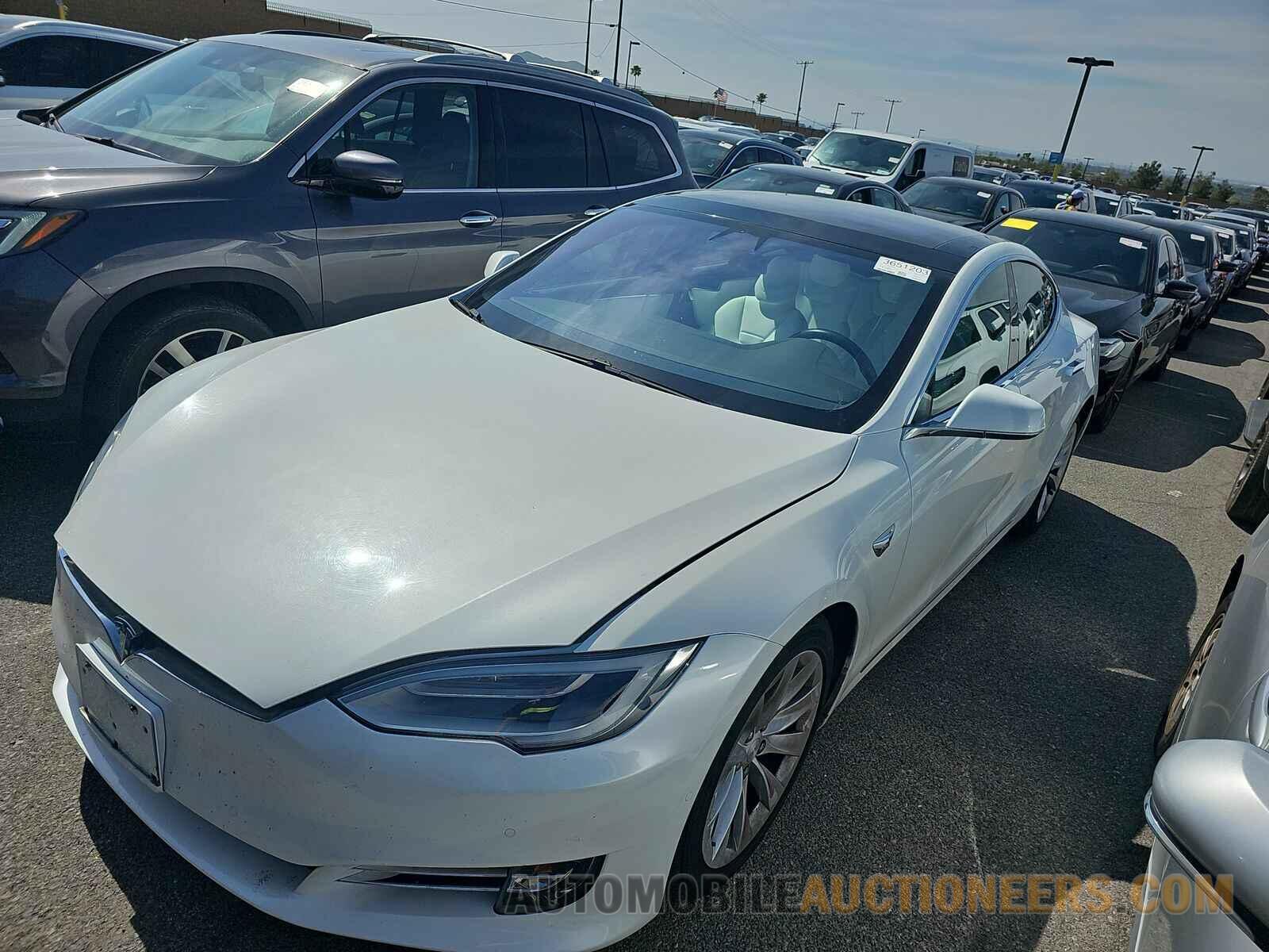 5YJSA1E20HF205725 Tesla Model S 2017