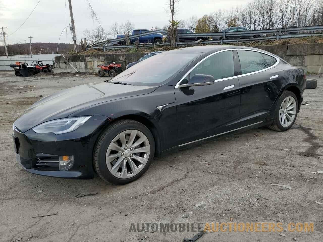 5YJSA1E20JF261699 TESLA MODEL S 2018