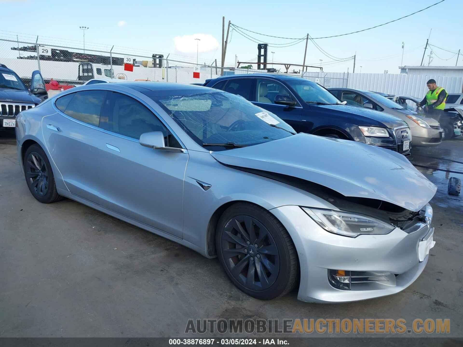 5YJSA1E20JF282598 TESLA MODEL S 2018