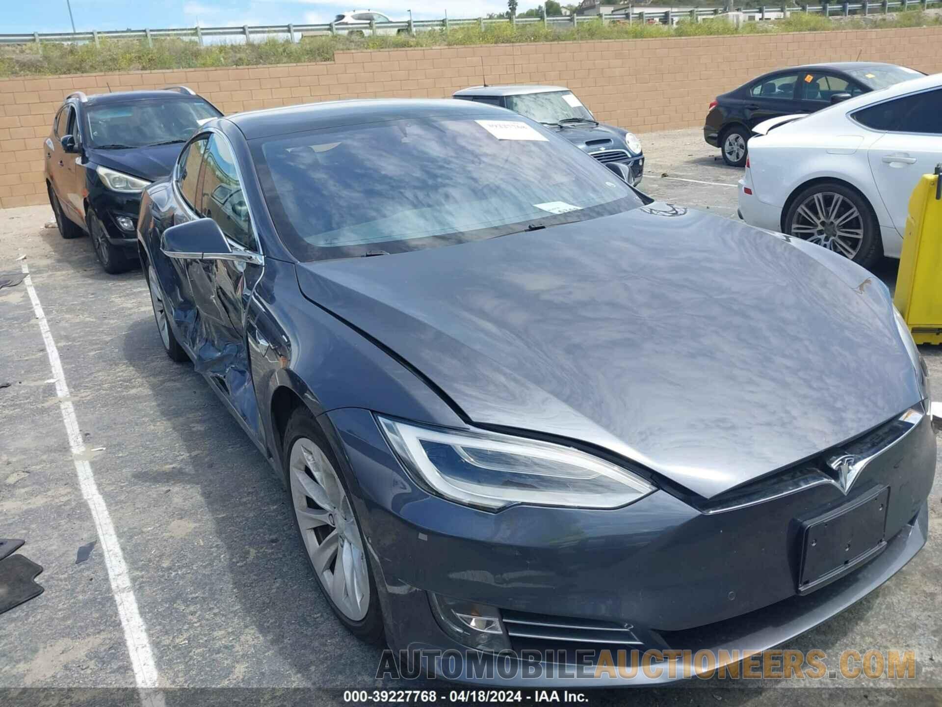 5YJSA1E20JF297702 TESLA MODEL S 2018