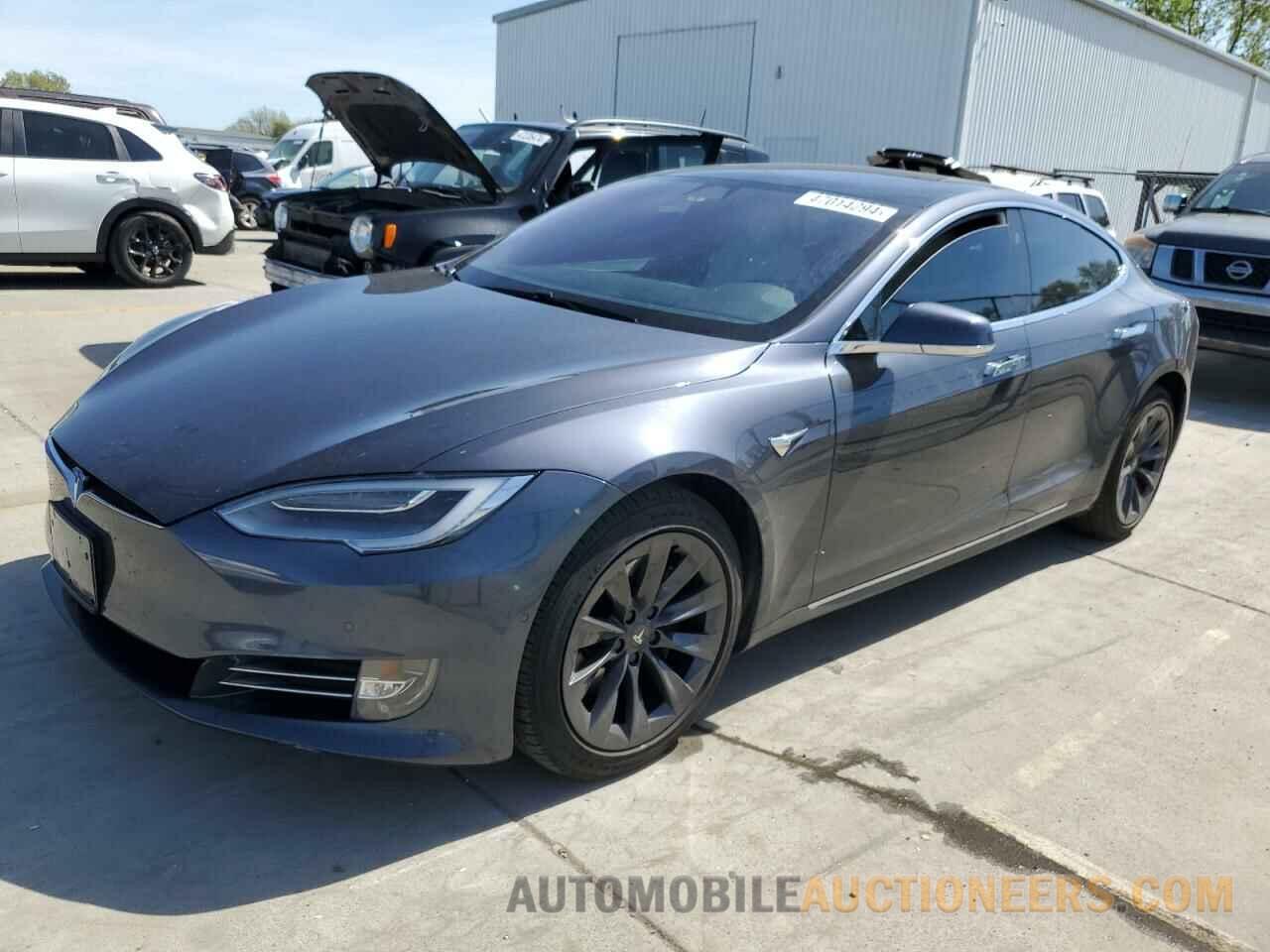 5YJSA1E20LF380002 TESLA MODEL S 2020