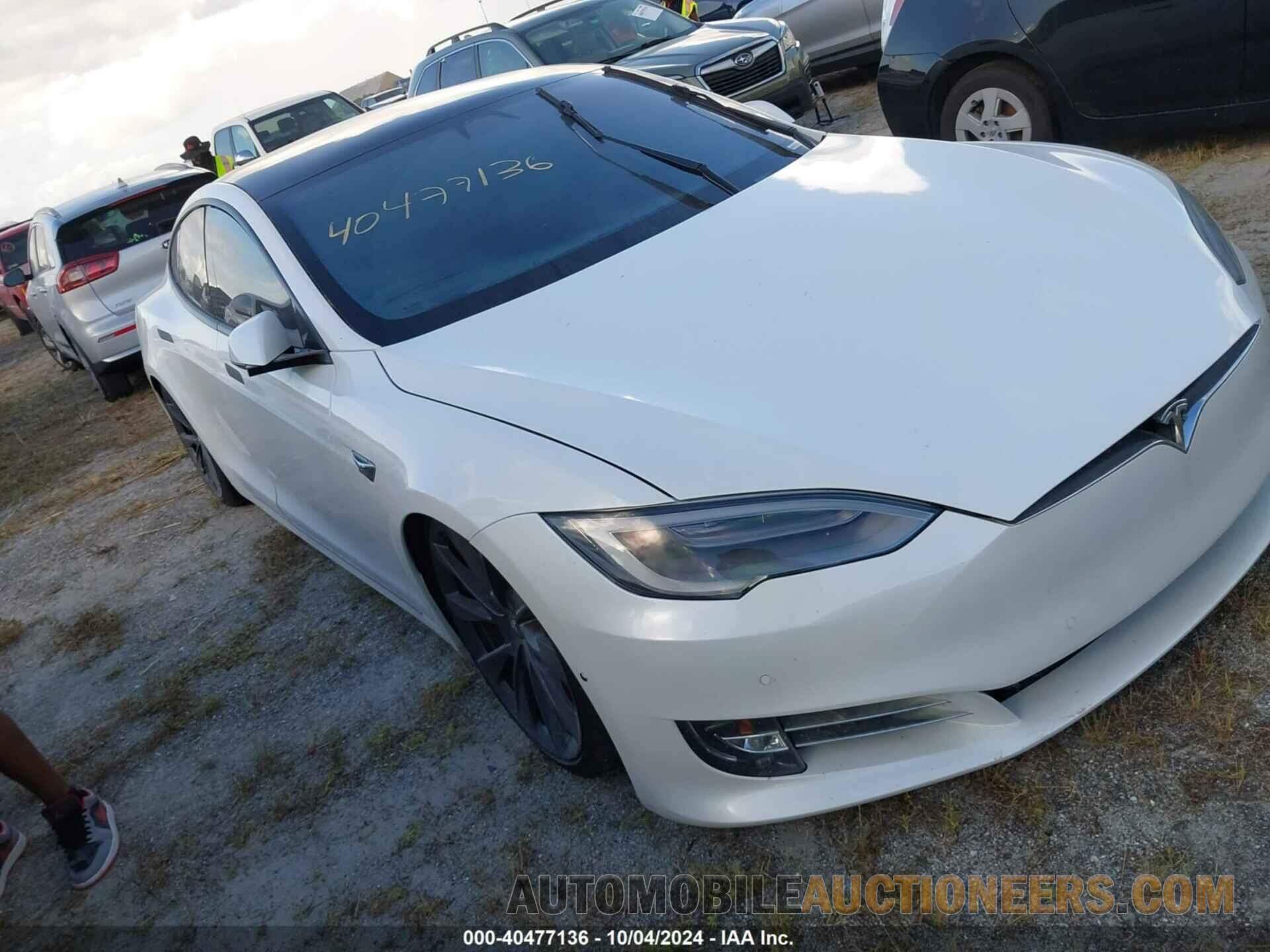 5YJSA1E20LF402550 TESLA MODEL S 2020