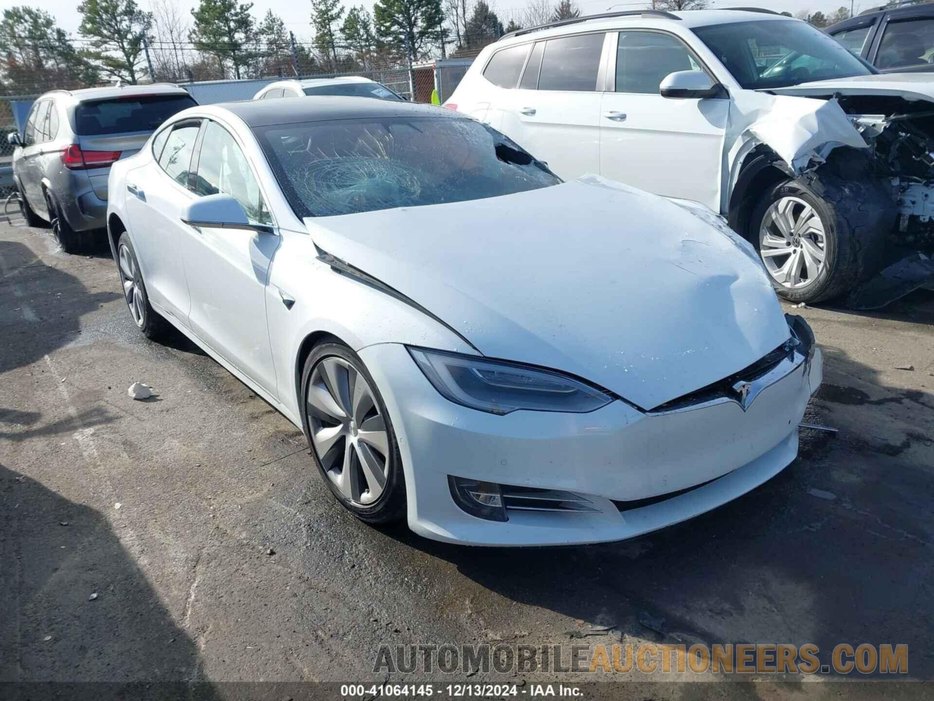 5YJSA1E20LF411815 TESLA MODEL S 2020