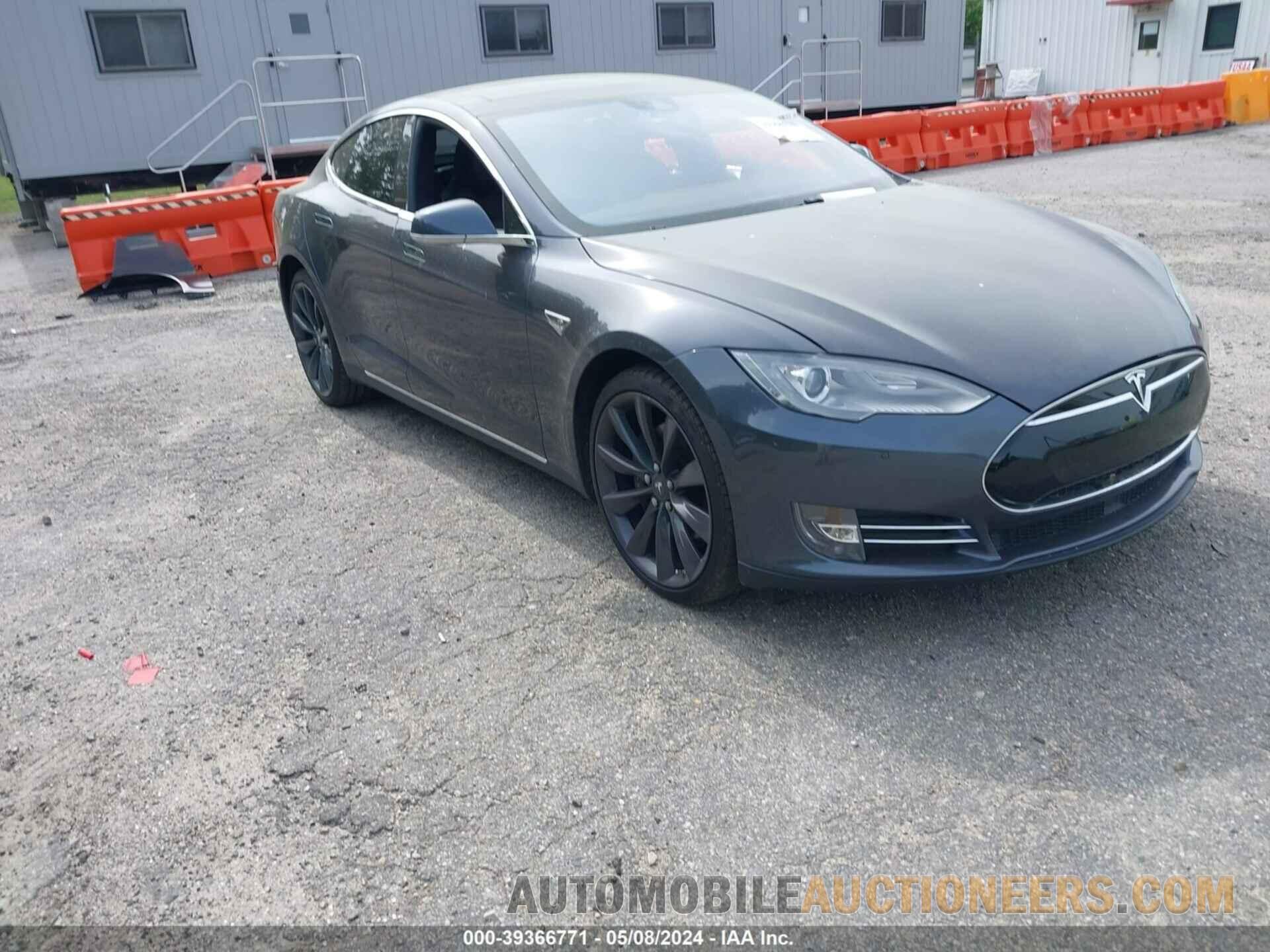 5YJSA1E21FF119157 TESLA MODEL S 2015