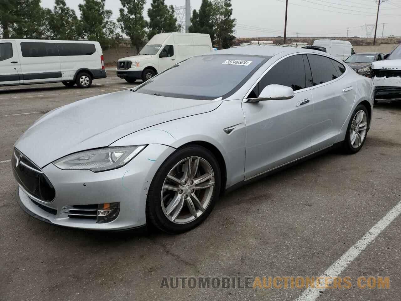 5YJSA1E21FF119756 TESLA MODEL S 2015